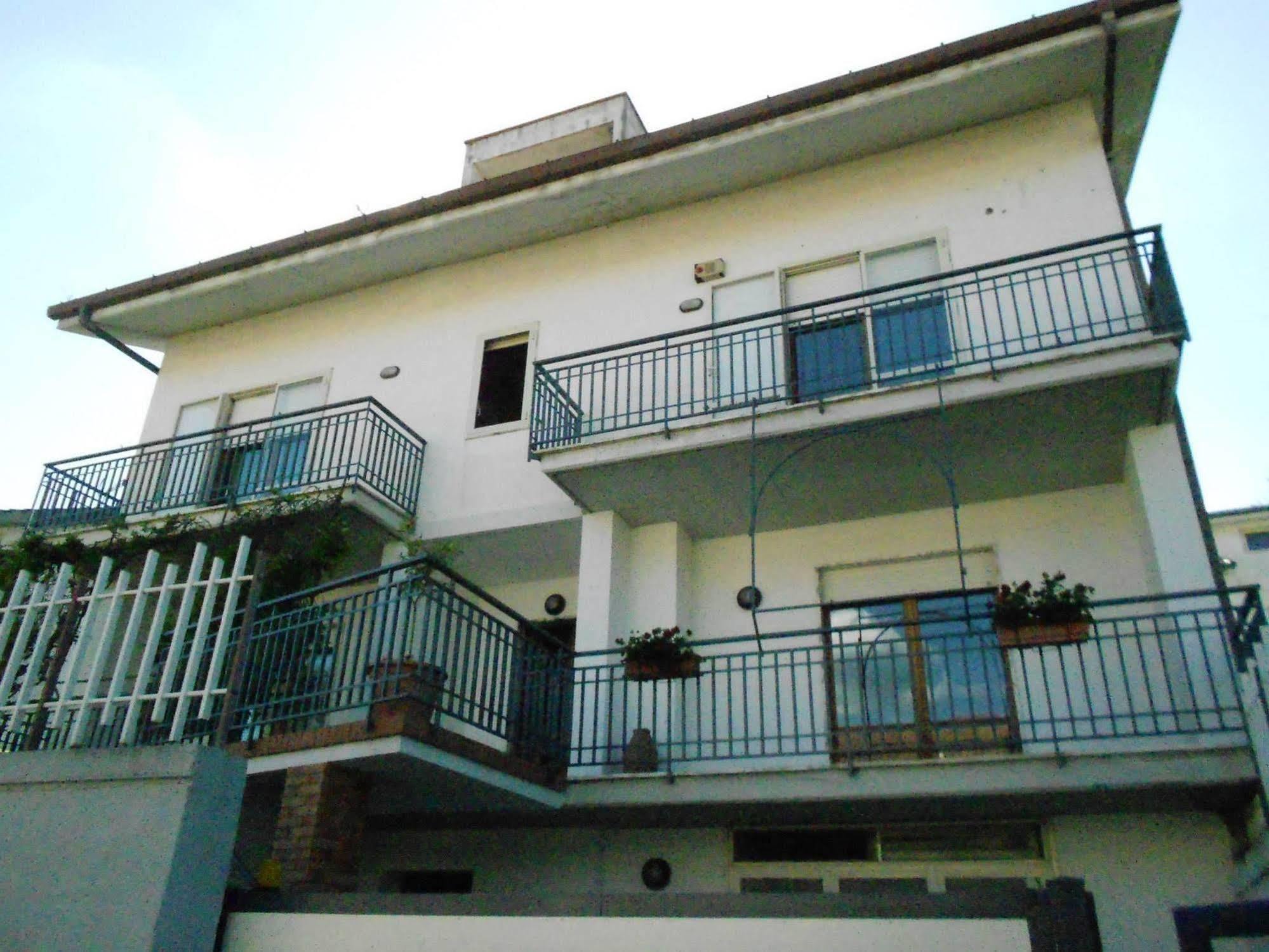 Campania Felix Hotel *